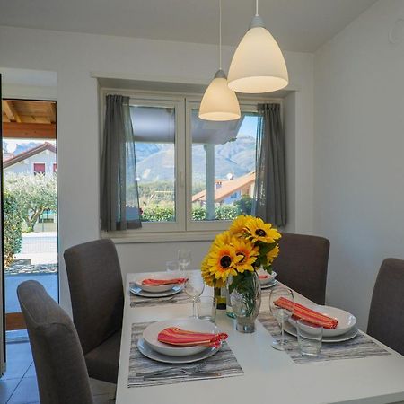 Residence Girasole Casa Rossa A Colico Dış mekan fotoğraf