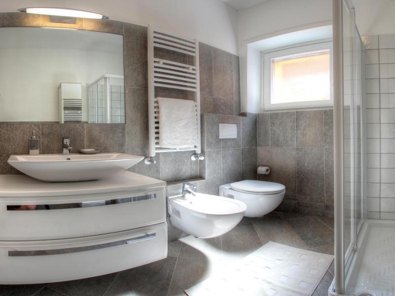 Residence Girasole Casa Rossa A Colico Dış mekan fotoğraf