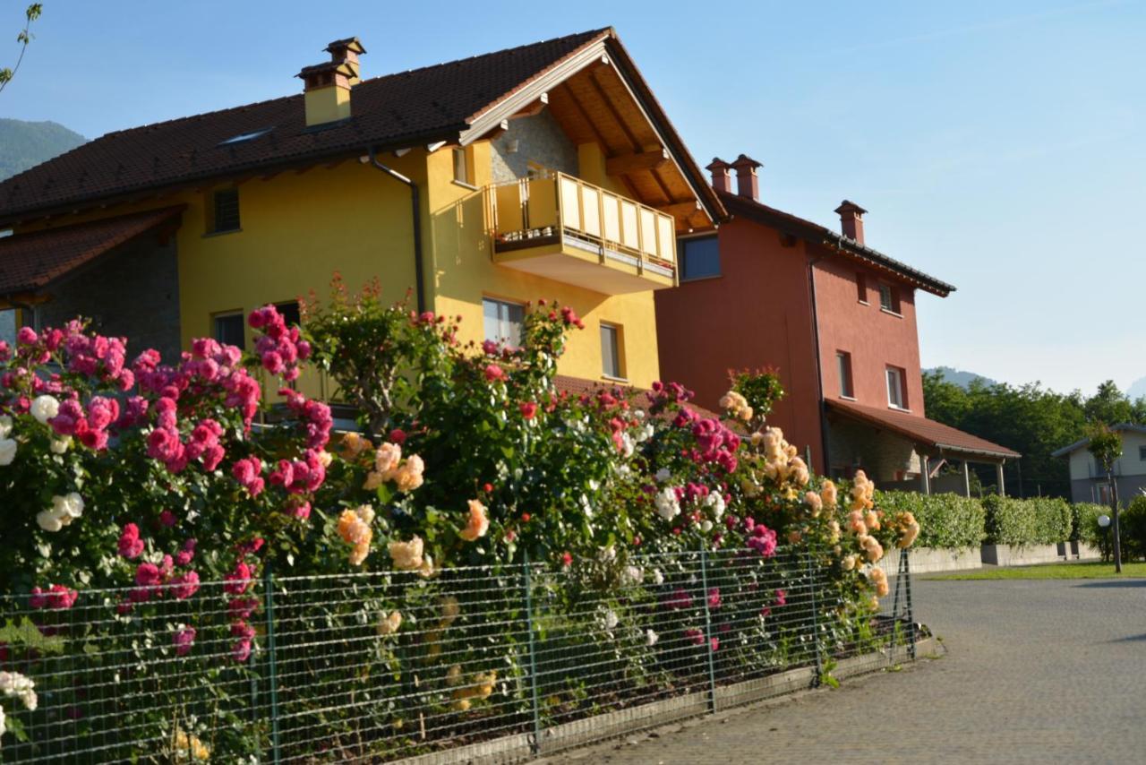 Residence Girasole Casa Rossa A Colico Dış mekan fotoğraf