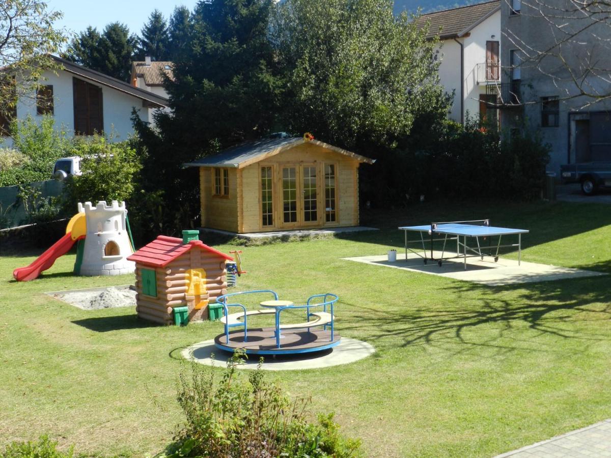 Residence Girasole Casa Rossa A Colico Dış mekan fotoğraf